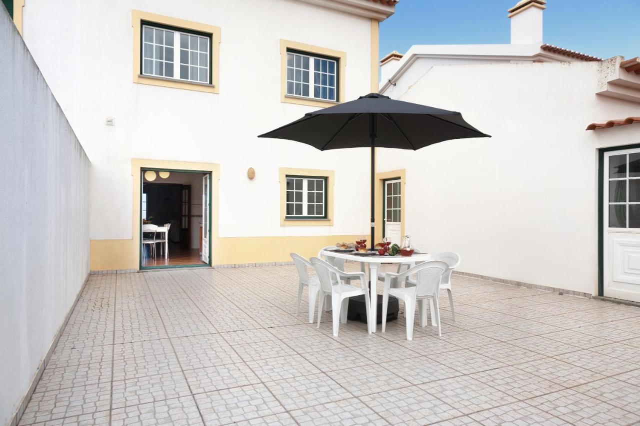 Ocean Breeze Villa Atouguia Da Baleia Exteriör bild